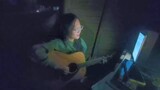 [Cover] Em gái thảo nguyên đàn guitar hát Đêm Ulanbato