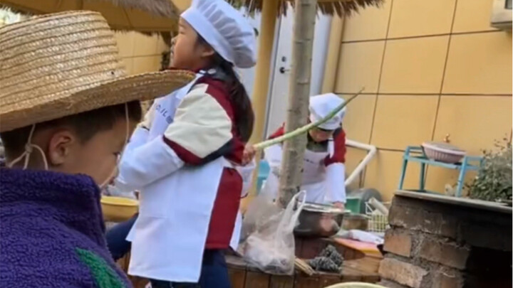 “โรงเรียนอนุบาลอาชีพในเครือซินตงฟาง” ทำอาหาร ล้างจาน และทำความสะอาดทุกวัน (โรงเรียนอนุบาลถนนซูไห่ เข