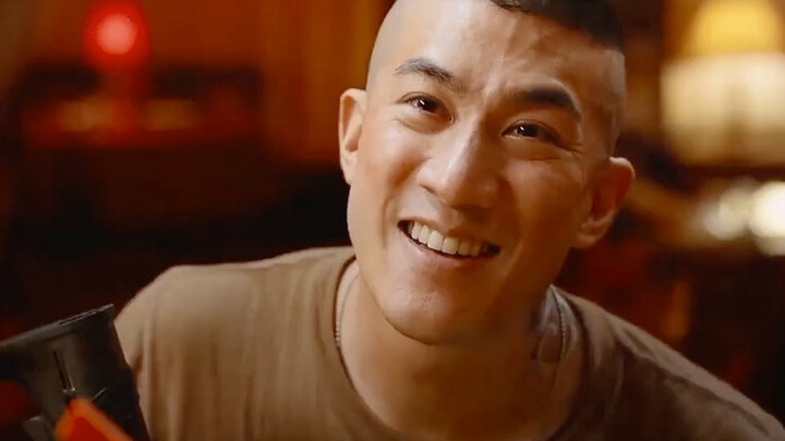 A child secretly touched a soldier’s gun, nearly causing a major disaster.