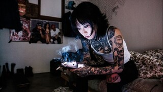 持有医师执照才能工作，日韩那些“寸步难行”的纹身女孩