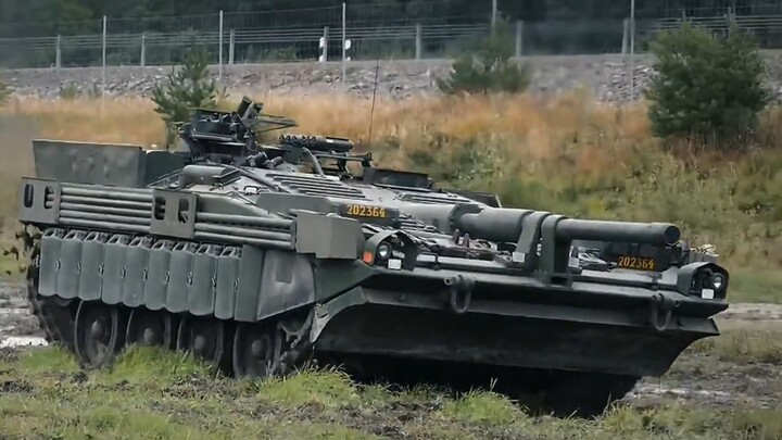 Why did Sweden build a tank with no turret?