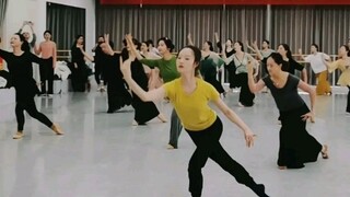 رحلة رقص "تشوان ياو جي هه"!