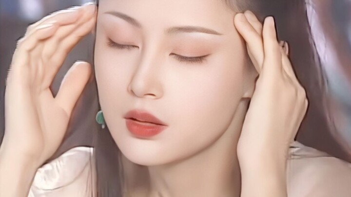 Hoàn toàn hiểu rằng trước vẻ đẹp tuyệt đối, axit hyaluronic và nhau thai cừu cũng chỉ là vô nghĩa!!