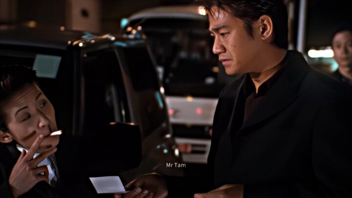 Han Bin in the movie is about to be stripped of all his money!