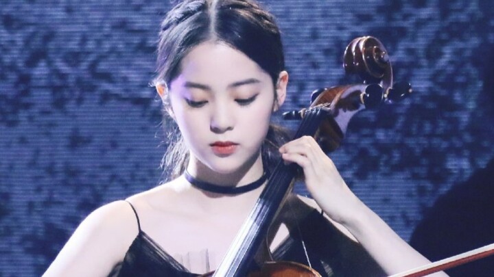 【Ouyang Nana】Tantangan 20 Adegan yang Bikin Jantung Berdebar! Cepat Kasih Aku Sirup Batuk! Aku Gak K