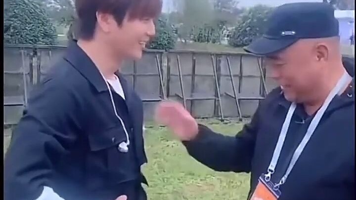 Lu Hu sees Boss Su: “You look so familiar to me?!!!”