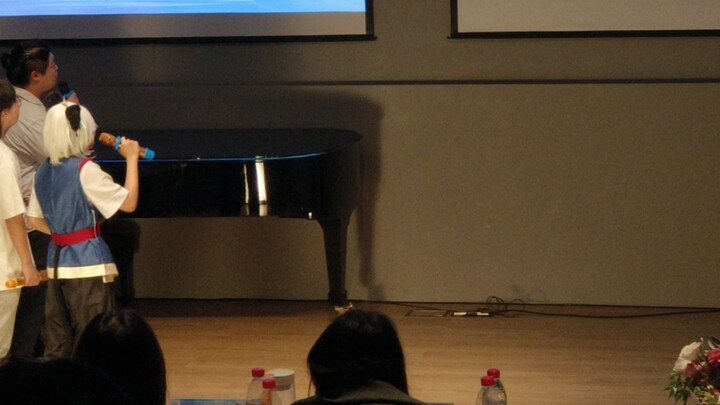 When someone cosplays as Xiao Hei in front of Teacher Shan Xin