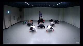 There's no way anyone who's a K-pop fan hasn't seen this practice room video—getting closer