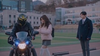 jugyeong riding a motorcycle with seojun [TRUE BEAUTY EP.14]