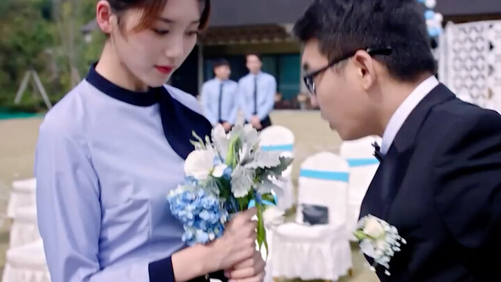 When a gorgeous, gold-digging woman meets a wealthy tycoon, she instantly changes her tune—ending in