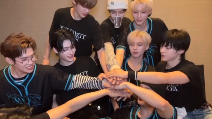 All members of ZB1 also joined APT together | Ins live stream cut on 10.26, Chinese subtitles self-m