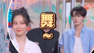 最近两段跳舞视频同款动作解读，cpn向，跳舞越来越像的两个人