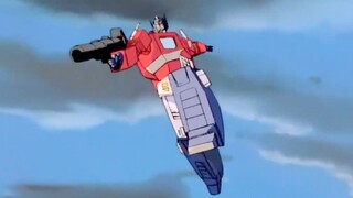 The reason behind Optimus Prime's death is very hurtful and insulting. Cybertron Archives #46 Transf
