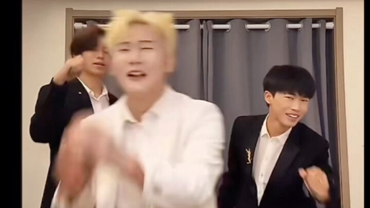 Super admin baru rela memblokir setelah mendengar teriakan Wang Bian Niu selama satu menit.