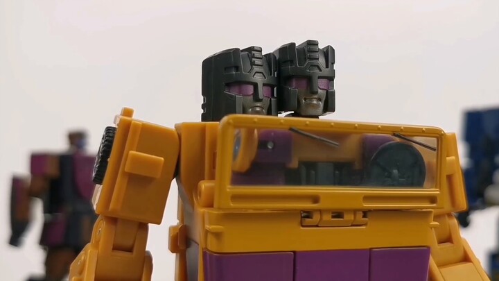 【Lao Chen Review NO.227】The guy held back by his thighs - Transformers MP Proportional Combiner OX H