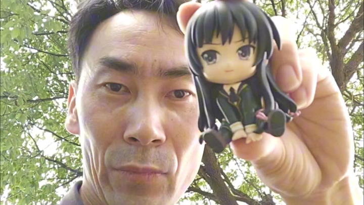 Cheerful everyday life in the 2D world: eat well, play hard, and just be happy. As long as you’ve go