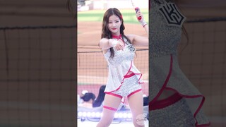 키움에서 받은 텀블러를 가져갔더니.. 김진아 치어리더 Kim Jina Cheerleader