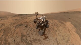 Mars rover Curiosity takes selfies on Mars
