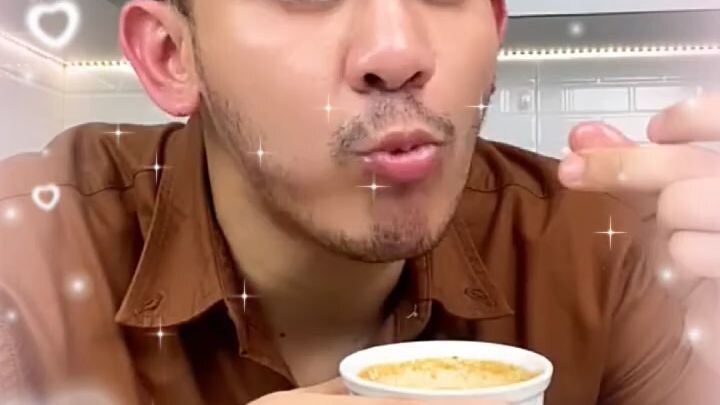 Makan bakwan
