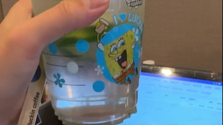 افعل خيرًا واحدًا كل يوم في مقهى!