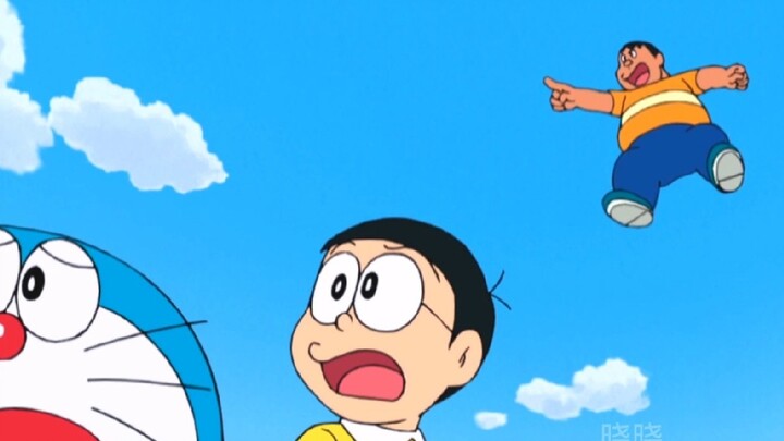 Just one jump and it works! Magic trampoline helps you find the missing