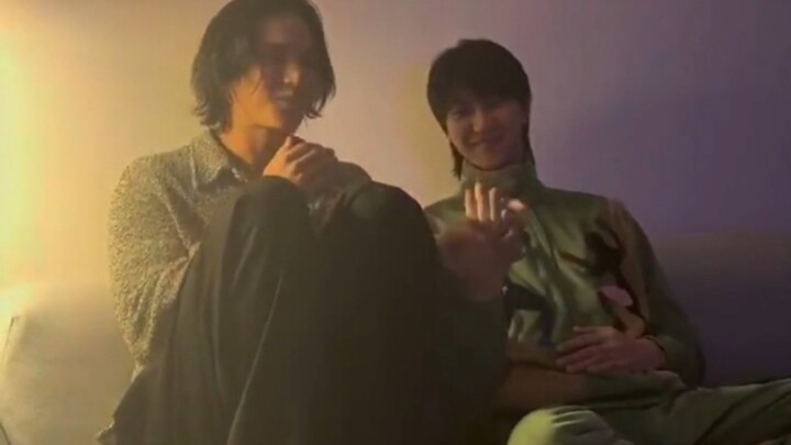 【ควี่ปา / บรรยายจีน】ทำเอาฉันช็อกไปเลย! (คืนนี้ฉันนอนไม่หลับก็เพราะพวกเธอสองคนนี่แหละ!)