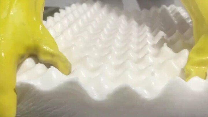 Just like tearing natural rubber, pulling apart a latex pillow is super stress-relieving!