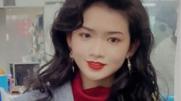 Hu Titi | [Nostalgic Series from the Vegetable Market] [Retro Shop Exploration Series] [Get a Perm a