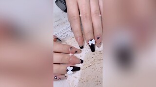 Bộ nail vừa cá tính lại vừa bánh bèo