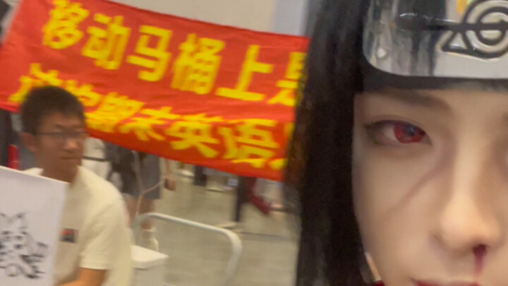 Made a fake hand to perfectly fool everyone at BW