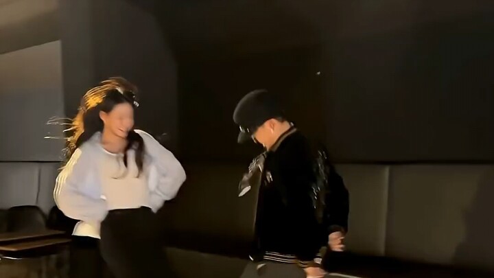 เพื่อนที่รู้จักกันมาตั้งแต่เด็กมาแล้ว～H1-KEY โชฮยอนอึน × TREASURE ชเวฮยอนซอก ชาเลนจ์เต้นเพลง “ถึงรัก