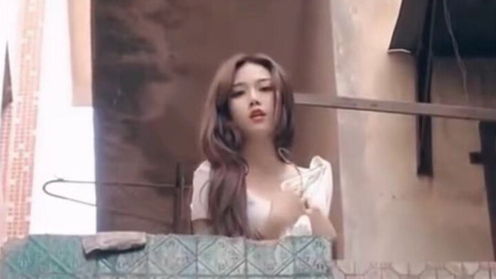 “ฉากคุ้นตาแบบนี้ ไม่ได้มีนามสกุลซีเหมินใช่ไหม??”