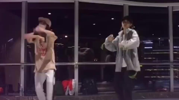 [Chen Ke] 20191031 SuperM "Jopping" Dance Practice Room