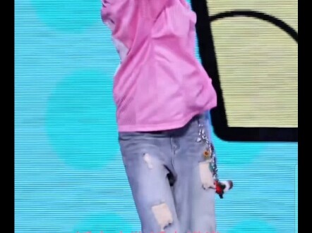 Song Yaxuan's dancing has its own flavor. The value of this sentence is still rising.