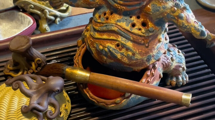 ผู้ไม่สะอาดที่ชอบดื่มชาชั้นแรก