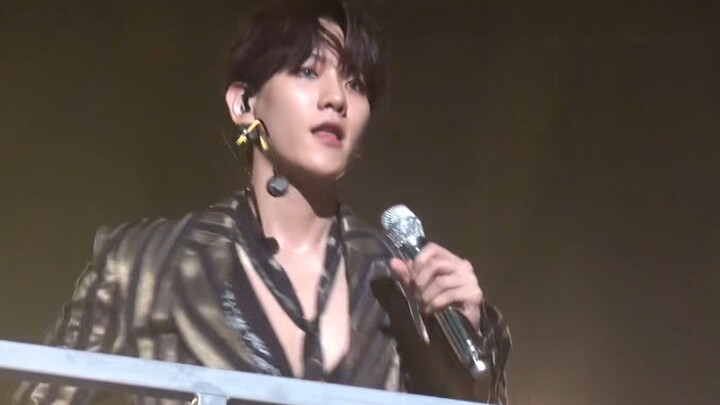 เขายังใส่ชุดนี้ร้องเพลงสาวผีเสื้อเลย!!!