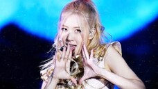 ROSÉ pengambilan gambar langsung dari Lovesick Girls 221119-20 LA konser RÉCORD