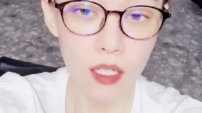 اليابانية التي تتعلمها في المدرسة مقابل اليابانية التي يتحدث بها اليابانيون فعليًا