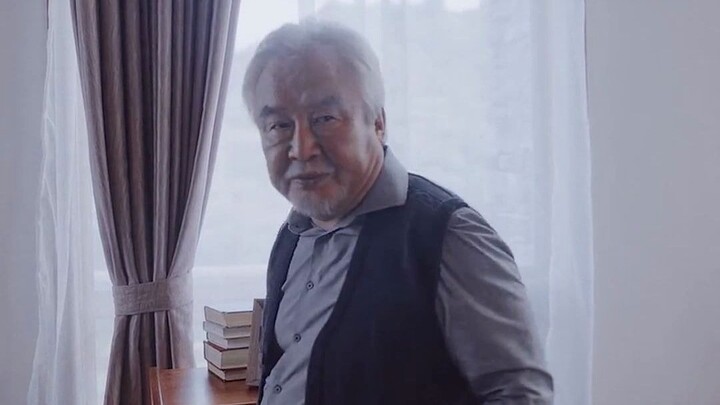 An elderly man has been trying to sell his house for six years without success. In reality, he doesn