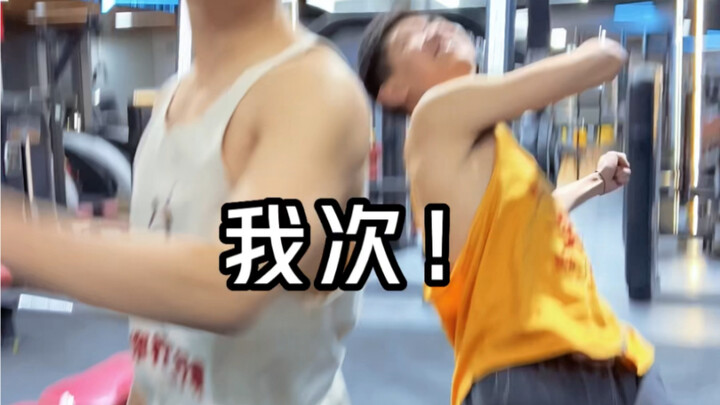 Đừng tự ti chỉ vì gầy, cuộc đời chỉ có một lần, hãy làm điều bạn muốn.