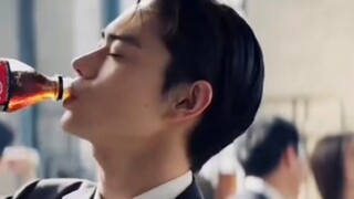 "ฉากโคคา-โคล่าอันโด่งดังเวอร์ชั่นเต็ม"