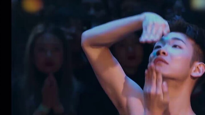 Selalu ada beberapa pertemuan yang mengejutkan, seperti "Bertemu" denganmu