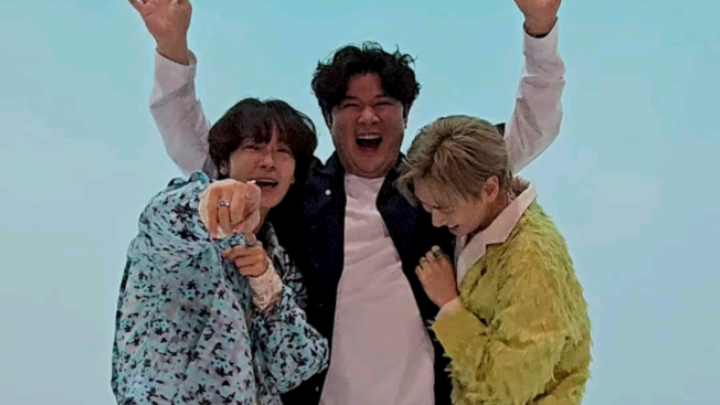 [هي هاي] تحدي رقصة GGB مع شيندونغ! الرجل الأزرق هنا! أعتبر هذا أسعد شاب هذا العام! نحن سعداء جدًا مع