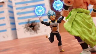 Cetak Ulang - Animasi Stop Motion Dragon Ball - Fantasi Masa Depan - Gogeta vs Broly