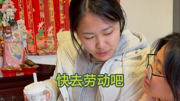 “Rõ ràng đây là Ngày Lao động được ngụy trang thành Tết Nguyên Đán”