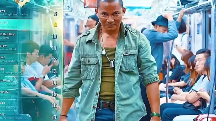 和警察抢证物