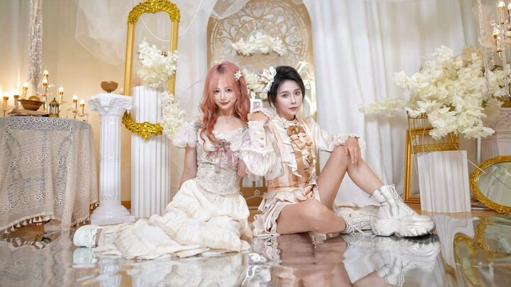 It’s been 25 years, and people still swear by hooking their fingers together?!