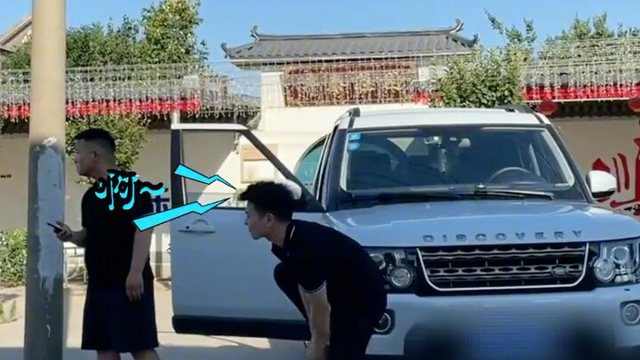 A man was doing the “Ip Man Squat,” when an elderly man casually rode his bike right over his instep