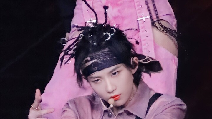 [Lu Keran] Crazy! Handsome senior in retro y2k style "Sphinx"