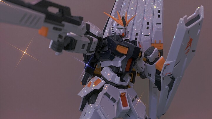 [Stop-motion animation] [Model assembly] RG Gundam Bull! The cool thing is that you can assemble it 